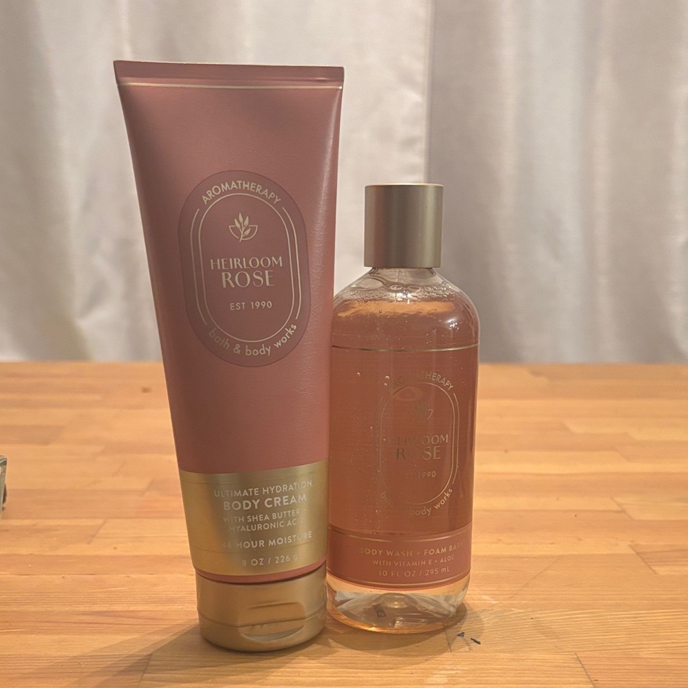 Bath & Body Works Heirloom Rose Body Cream and Wash Set - Pink and Gold - Picture 2 of 2